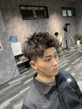 スパイキーショート