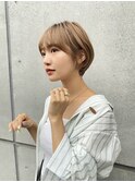 ハイトーンが映えるショートボブ
