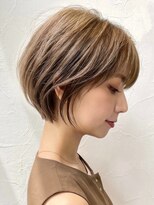 ヨリ トウキョウ(yori Tokyo) 前髪あり小顔つや髪顔まわり簡単スタイリングショートボブヘア