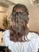 サンルーム(SUN room) ゆるふわハーフアップパールリボン結婚式アレンジ