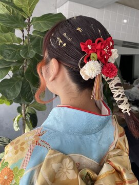 ティティ(TiTi) 人とはちがうヘアセット[TiTi_福田りの]