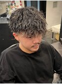 1033モテ髪ツーブロック束間ツイストスパイラルパーマバイカラー