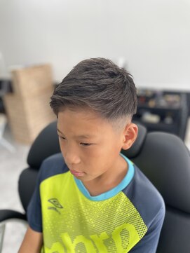 ベガ(VEGA) ツーブロック、フェード「キッズカット」