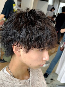 ラヴィズムバイフィフス(LUVISM by fifth) 波巻きスパイラルパーマウルフカットツイストパーマメンズパーマ