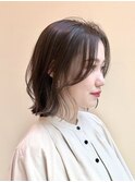 長め前髪ボブ インナーハイライト ベージュ 切りっぱなしボブ