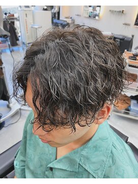 ショット 高槻(SHOT) 波巻きスパイラルパーマ