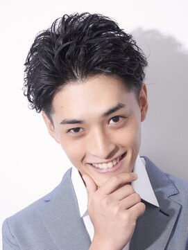 ラヴィ ニュー 両国店(LAVIE NEW) 爽やかオールバックビジネスツーブロックニュアンスパーマ黒髪