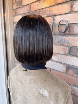 リエート(Lieto) ツヤ感　ストレートボブ