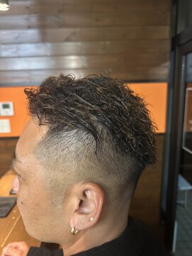 ゼニス(Zenith) ツイストパーマ