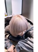 パールホワイト