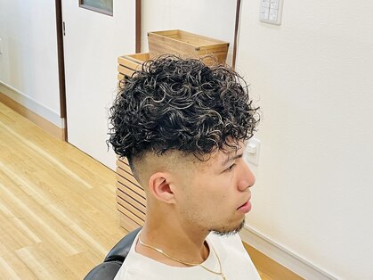 コウ(KOH)の写真