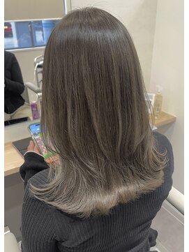くびれヘア/レイヤー/髪質改善メテオカラー/オリーブ