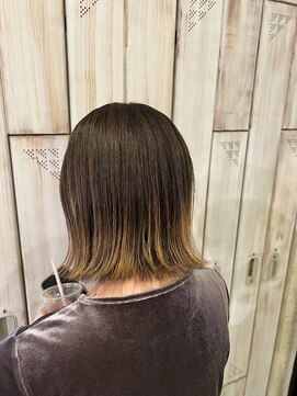 シー(See.) 外ハネボブ×毛先グラデーションカラー