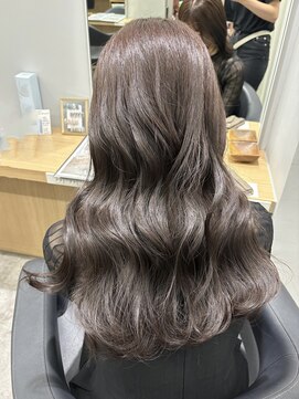 イリ 梅田(ili) モカベージュ