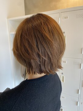 エッジ(EDGE) 外ハネレイヤーボブ×ベージュブラウン