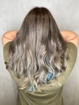 アース コアフュールボーテ 上尾店(EARTH coiffure beaute) 【外国人風】シャドールーツ×インナーカラー