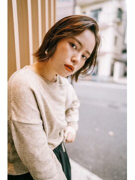 ドットハリス(.Hallis) 小顔カット/レイヤーカット/大人可愛い/ベージュ/原宿/表参道