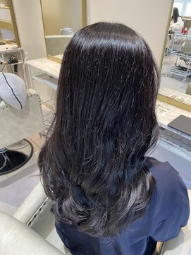 エミィ(emii.) ピンクグレージュ