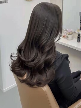 ネハス ナガオカ(nehus.nagaoka) ブリーチ/透明感カラー/ウルフレイヤーロング/ボブルフ