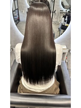 ルエラ 堅田(Luela) 髪質改善ストレート