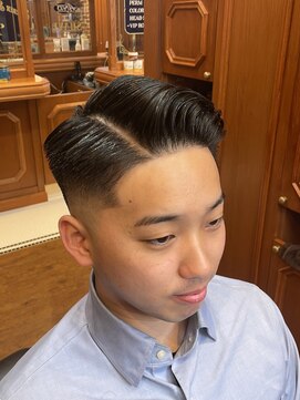 七三分け[フェード/テーパーフェード/メンズ/メンズカット/眉毛]