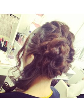 ヘアセット専門店 ナゴミ 池袋店(nagomi) ねじり＆編み込みまとめスタイル