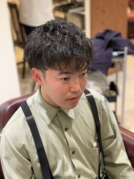 エルエー バーバーショップ 草津店(L.A BARBERSHOP) クセ毛風パーマフェザーマッシュスタイル