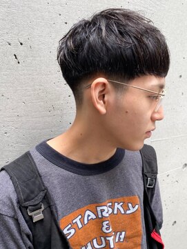 カンゴール サロン トウキョウ セントラル 原宿(KANGOL SALON TOKYO CENTRAL) 【KANGOL】センターパート パーマ 韓国 ウルフ マッシュ カラー