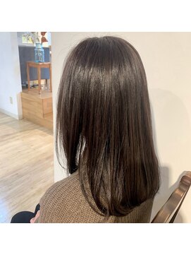 ブレス ヘアー リーベ(Bless HAIR Liebe) 20代30代40代髪質改善トリートメント艶感ストレート透明感