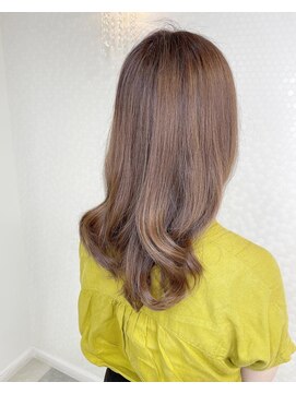 ヘアーアンドメイク ドレス(DRESS) イルミナカラー アンバー