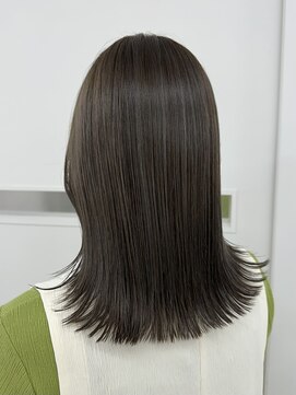 オー(OOO) ハイライト&オリーブベージュ