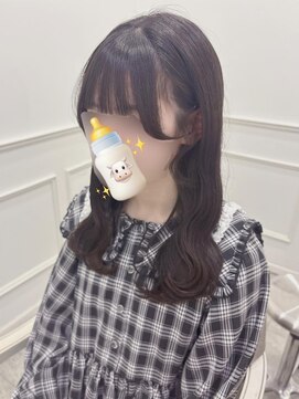 リルミー(Lilme) ぱっつん前髪×太め流しバング×S字後れ毛*まゆ