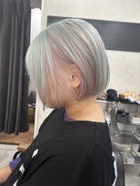 エス 天満扇町(esu)&nbsp;ボブのホワイト×ペールブルー