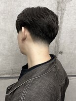 オーシャントーキョー ホワイト 原宿(OCEAN TOKYO WHITE)&nbsp;テーパーフェードセンターパート