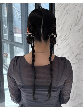 ラビス 浦和(Lovis) ハッシュカット/顔周りカット/ダークブラウン/シャギーカット