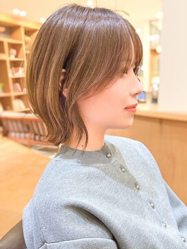 ルエ(rue) 20代30代40代50代ナチュラル大人可愛いレイヤーショートボブ