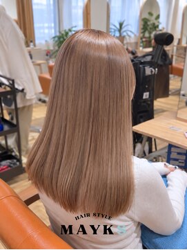 メイクス 町田(MAYKS) ブリーチ縮毛矯正でミルクティーカラーに！