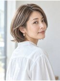 暗くならない白髪染め（白髪ぼかし）×ショートボブ