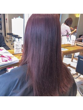 ヘアーメイク アディクト(HAIR MAKE addict) 柔らかさと優しさを感じるくすみピンクhairmakeaddict町田有理佳
