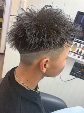 ロルド レーブ(Rold reve) 二段階刈り上げ×ツイストパーマ