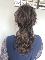 ヘアガーデン ティアラ(Hair Garden TIARA)&nbsp;ルーズハーフアップ ＊ヘアアレンジ　結婚式 お呼ばれ 二次会