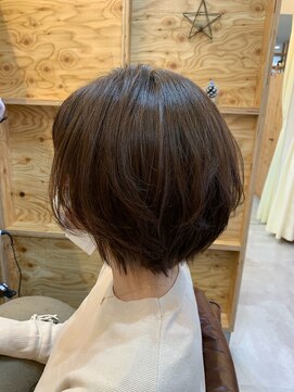 アドラーブル 長岡新保店(adorable) 【丸みショート】 ナチュラルブラウン　30代40代
