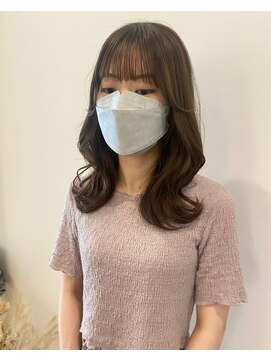 ヘアデザイン ソラ(Sola) くびれ/大人ミディ×透明感オリーブベージュアッシュカラー