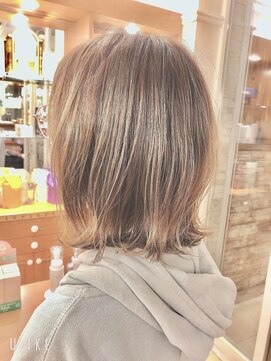 スニップ(Snip) 極細ハイライト　ひっそりお洒落ミディアム◎