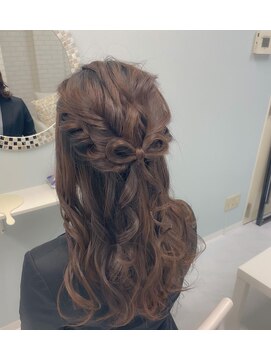 シェリング(Chering) リボンハーフアップ