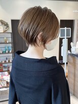 バンプ ギンザ(BUMP GINZA)&nbsp;《30代40代》白髪ぼかしハイライト×前下がりボブ【イケダ】