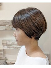 エイチ ヘアアンドスパ(h hair&SPA) 大人可愛い前下がりショートボブ