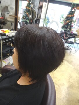 ヴァンテアン 巣鴨店 大人可愛い30代40代50代黒髪前下がりひし形小顔ボブ丸みショート