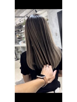 アポロ 横浜駅店(apollo) ハイライトバレイヤージュダブルカラーミルクティーベージュ