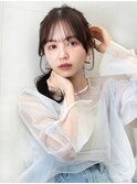 大人可愛いナチュラルなヘア アレンジ ポニーテール おくれ毛